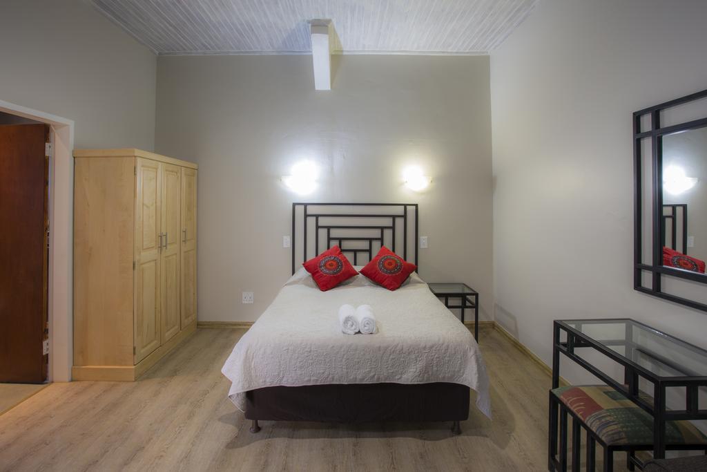 Merry Pebbles Resort Sabie Exterior photo