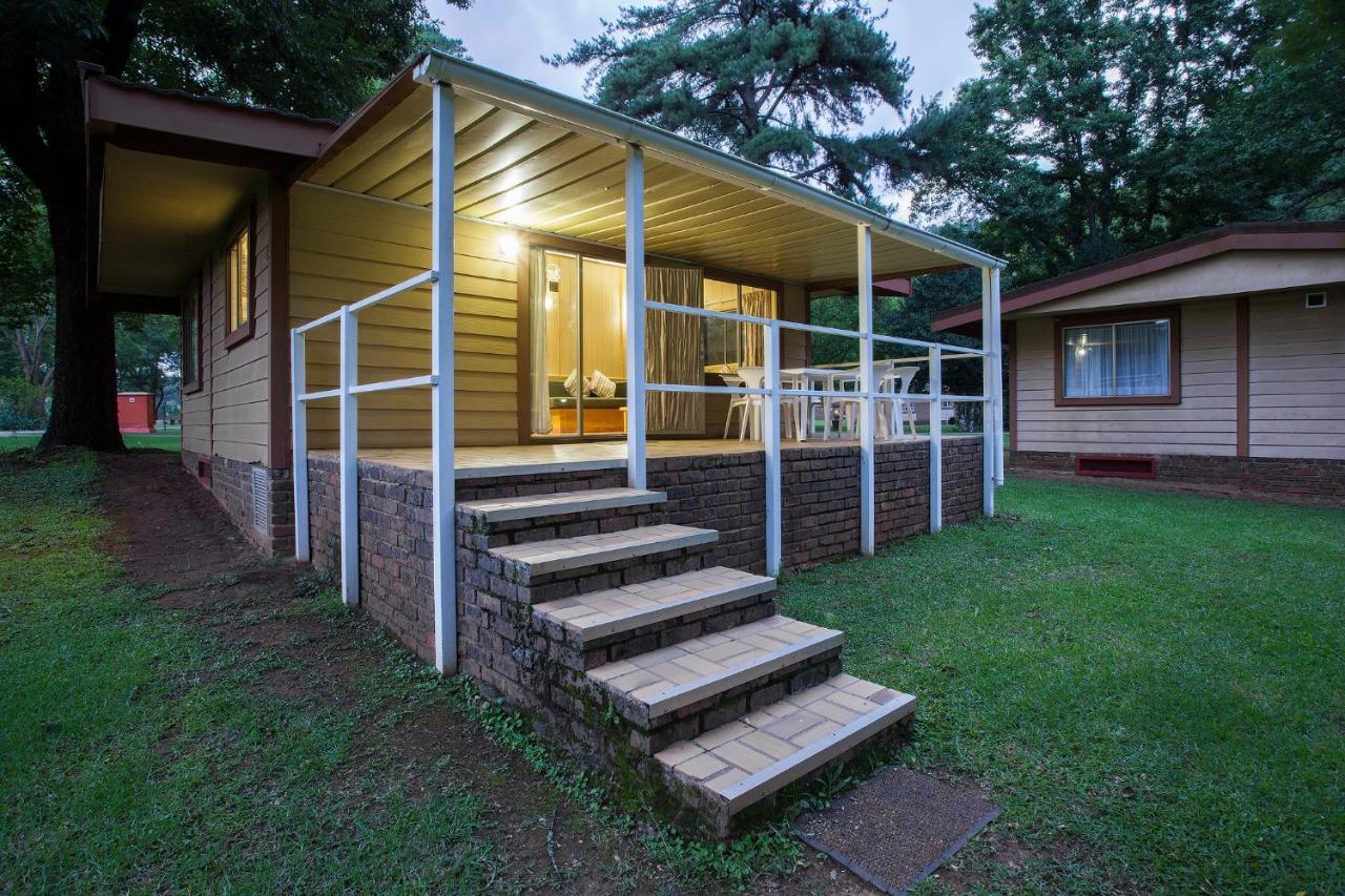 Merry Pebbles Resort Sabie Exterior photo
