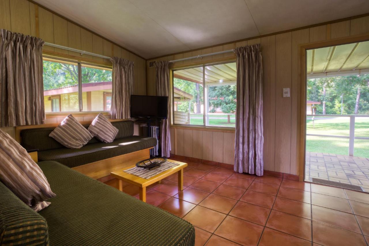 Merry Pebbles Resort Sabie Exterior photo