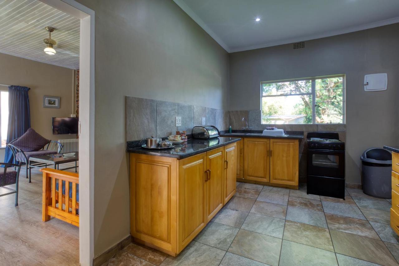 Merry Pebbles Resort Sabie Exterior photo